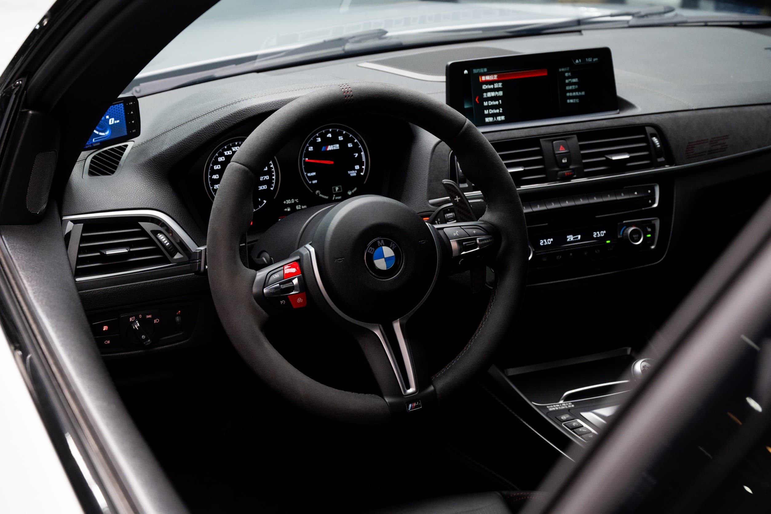 LINE_ALBUM_BMW M2CS 灰 0414_260415_10